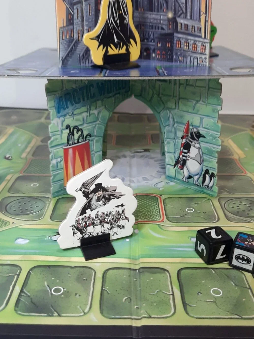 Batman Returns 3D Board Game COMPLETE Parker Brothers 1992 Tim Burton DC Comics